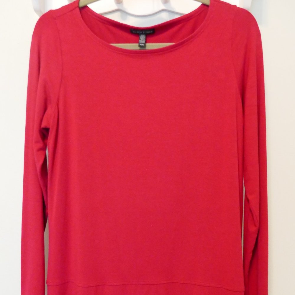 Eileen Fisher. Red long knit tunic.  Sz M